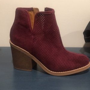Maroon Booties